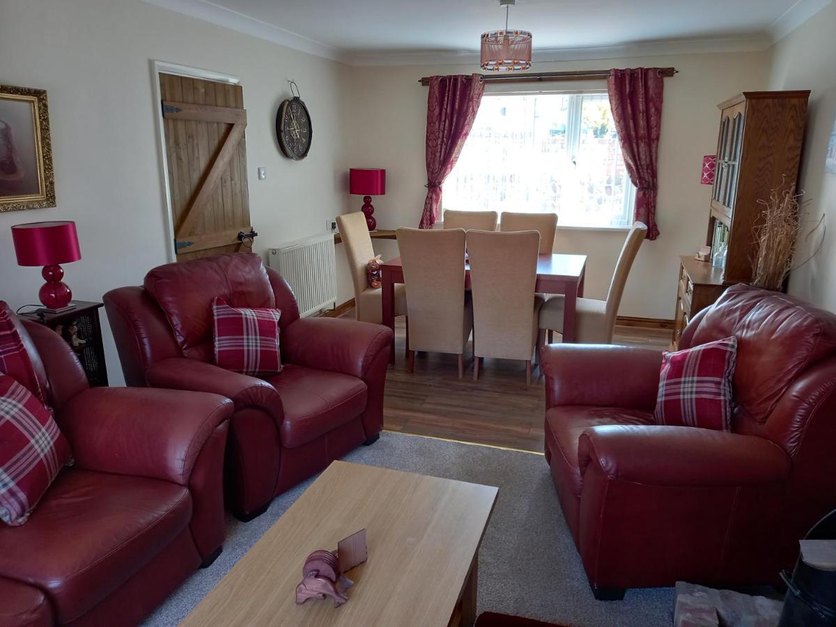 Pet Friendly Beautiful Detached Cottage Close To Spurn Point, Easington And Withersea Кингстон-апон-Халл Экстерьер фото