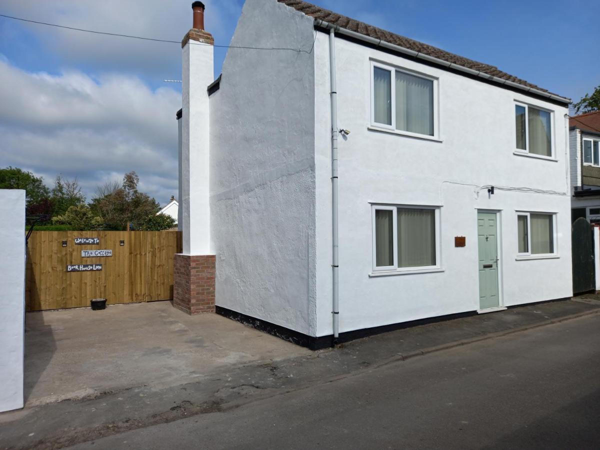 Pet Friendly Beautiful Detached Cottage Close To Spurn Point, Easington And Withersea Кингстон-апон-Халл Экстерьер фото